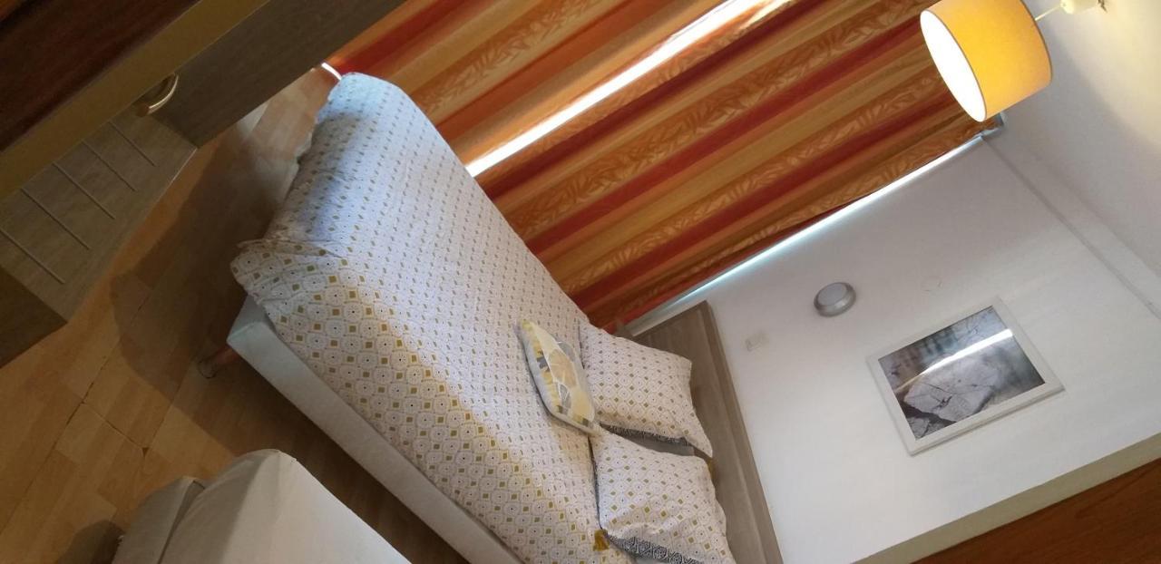Hotel Pacific Calais Luaran gambar