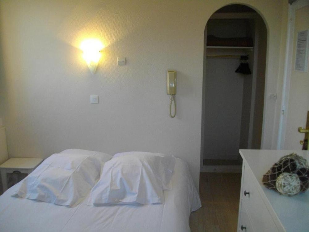Hotel Pacific Calais Luaran gambar