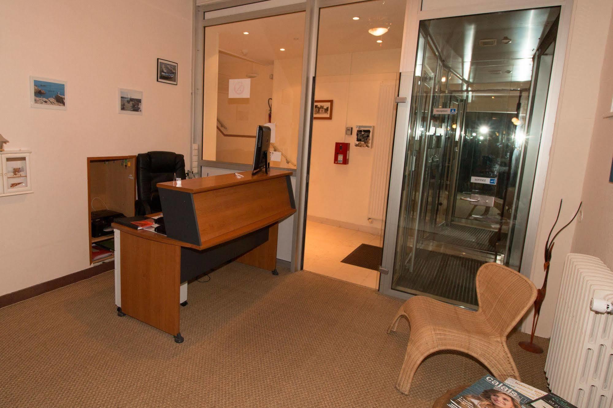 Hotel Pacific Calais Luaran gambar